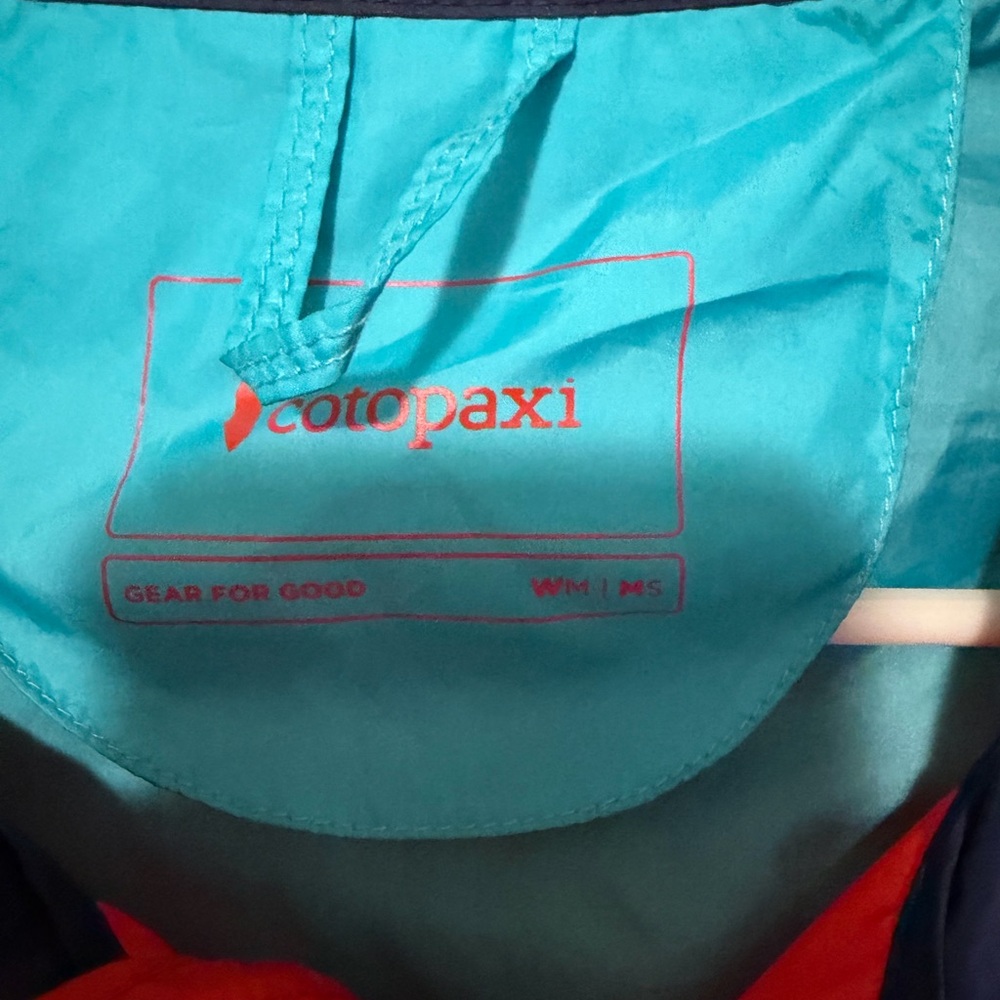 Cotopaxi Blue and Red Windbreaker- M’s Small - Picture 3 of 6